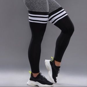 Bomshell Sportswear Leggings
